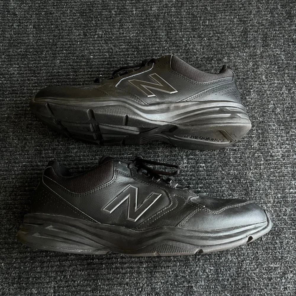 New Balance 411v1 Men 14 D Black Leather Walking Shoe Sneaker Casual Dad comfort